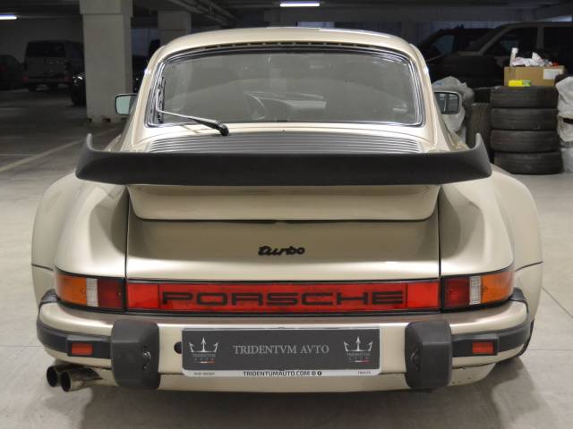 Porsche 911 Turbo 3.3