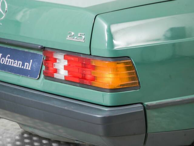 Mercedes-Benz 190 D 2.5