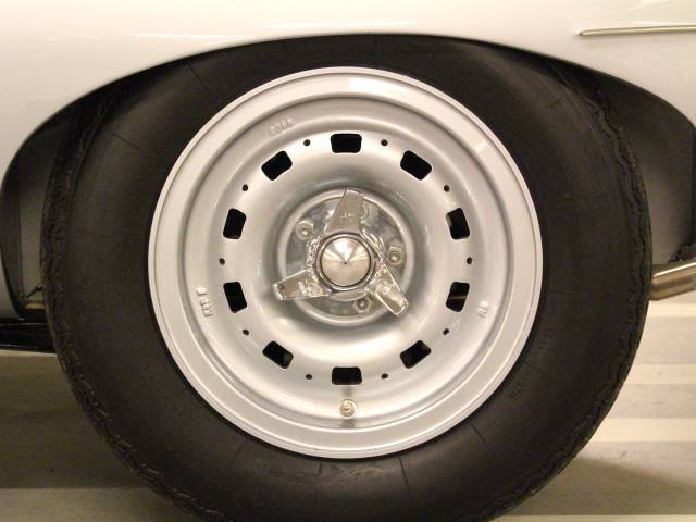 Jaguar E-Type 3.8