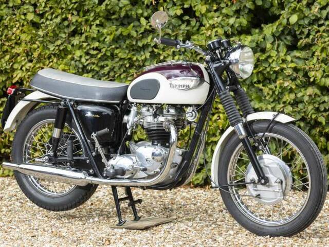 Triumph Bonneville T120TT