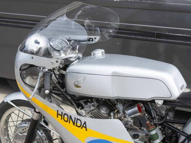 Honda CB 77