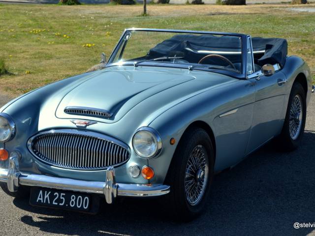 Austin-Healey 3000 Mk III (BJ8)