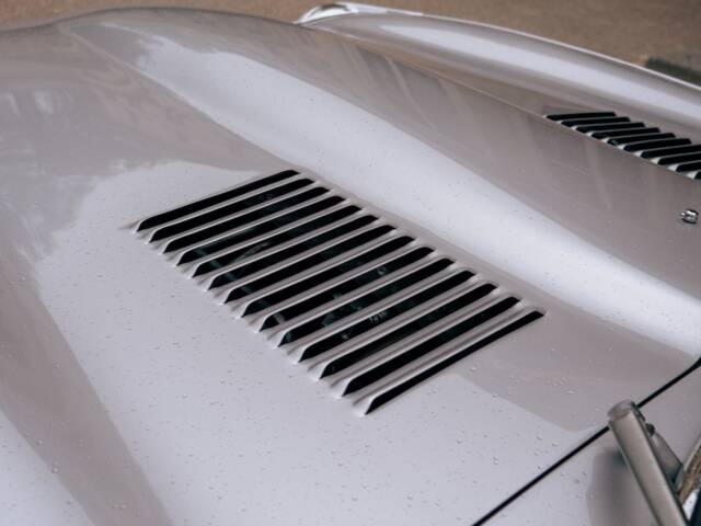 Jaguar E-Type V12 (2+2)