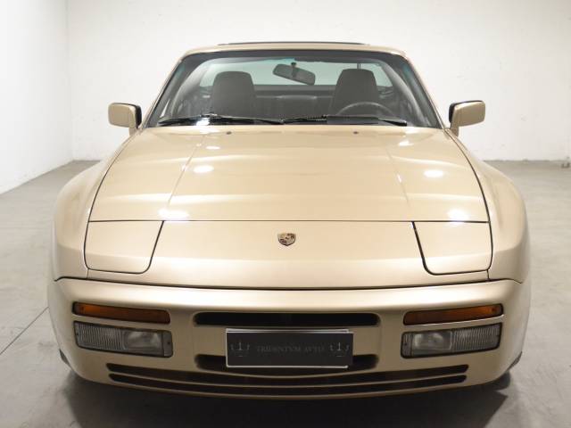 Porsche 944 Turbo