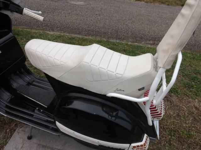 Piaggio Vespa PX 125 E