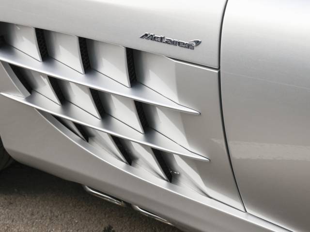 Mercedes-Benz SLR McLaren