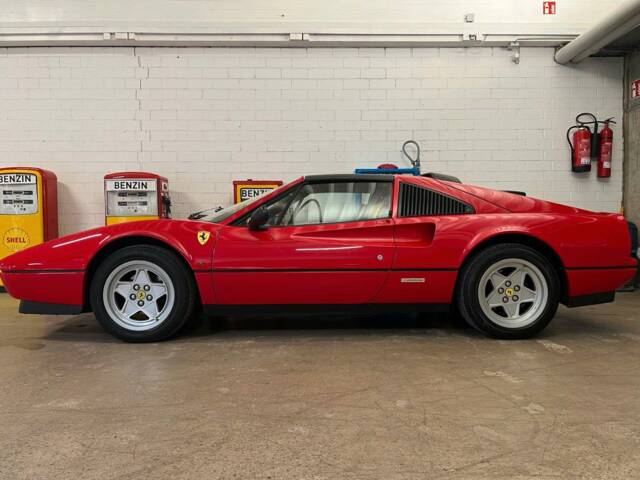 Imagen 1/16 de Ferrari 328 GTS (1986)
