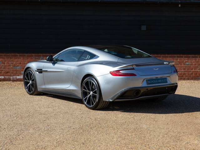 Aston Martin Vanquish
