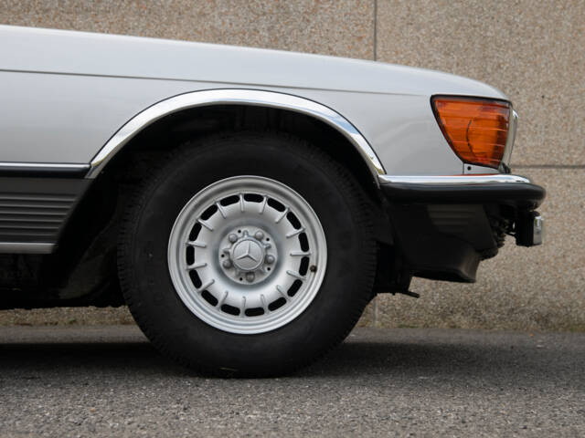 Mercedes-Benz 500 SLC