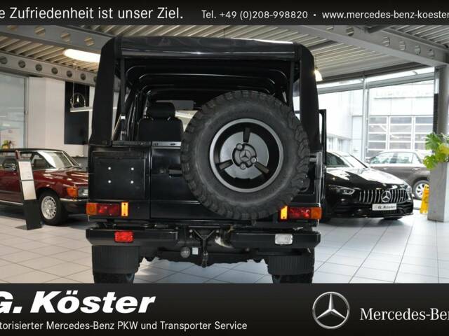 Mercedes-Benz G 230