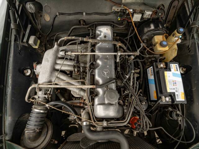 Mercedes-Benz 250 SE