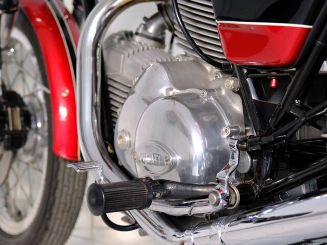 Ducati 750 GT