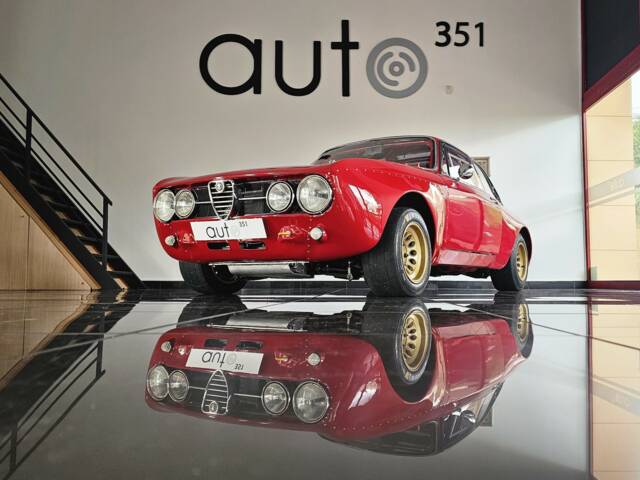 Imagen 1/17 de Alfa Romeo 2000 GT Veloce (1972)