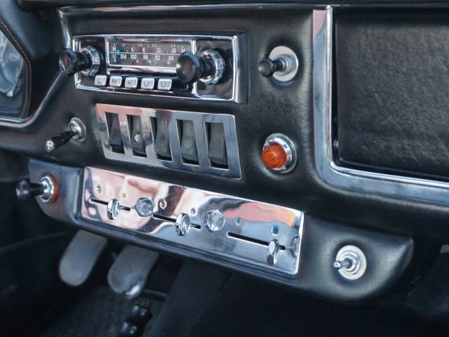 Maserati Mistral 3700