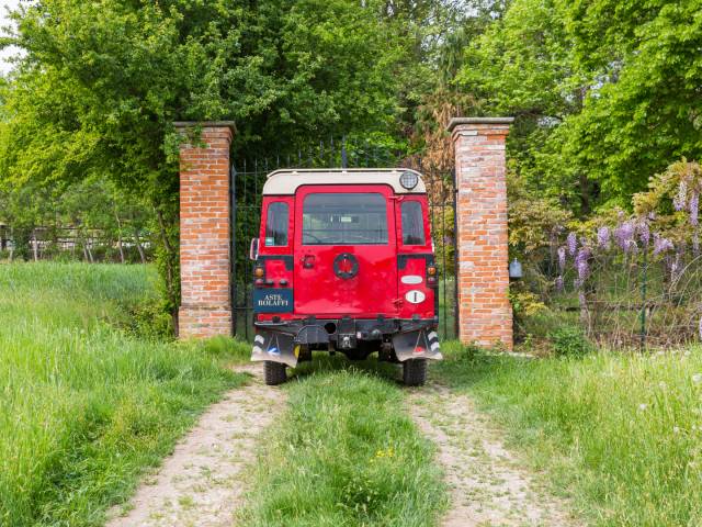 Land Rover 88