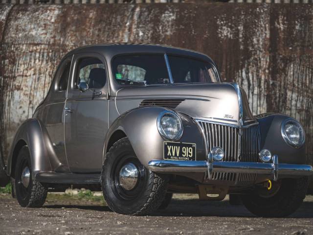 Imagen 1/8 de Ford Deluxe (1939)