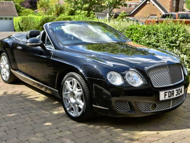 Bild 1/42 von Bentley Continental GTC W12 (2011)