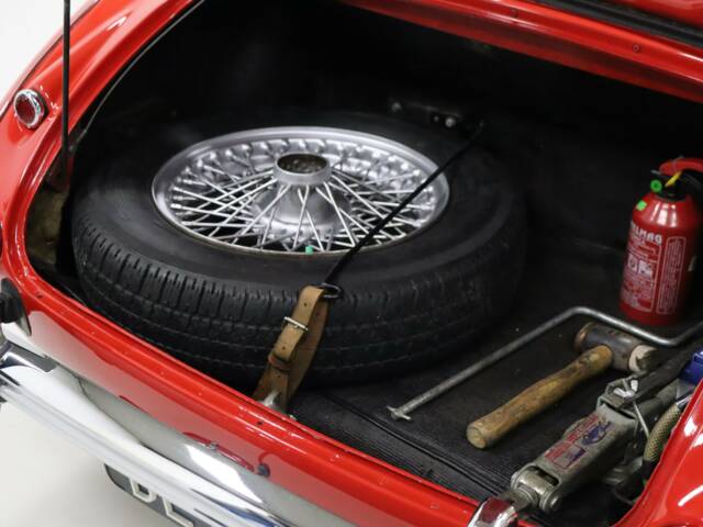 Austin-Healey 3000 Mk III (BJ8)