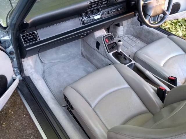Porsche 911 Carrera