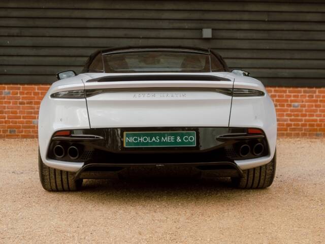 Aston Martin DBS Superleggera