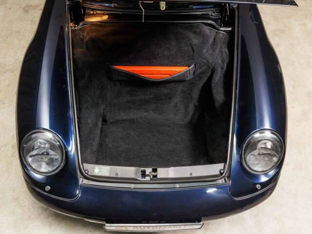 Porsche 911 Carrera