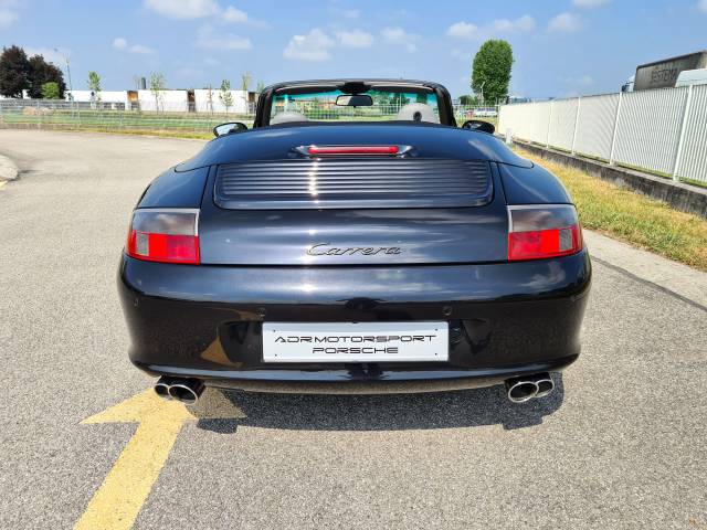 Porsche 911 Carrera