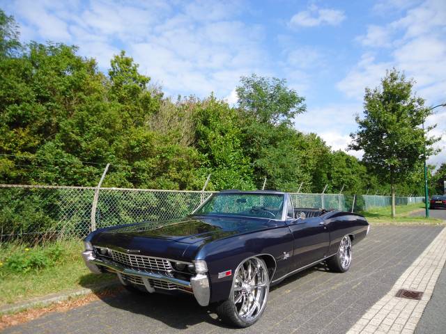 Image 1/20 of Chevrolet Impala Convertible (1968)