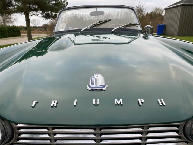 Triumph TR 4