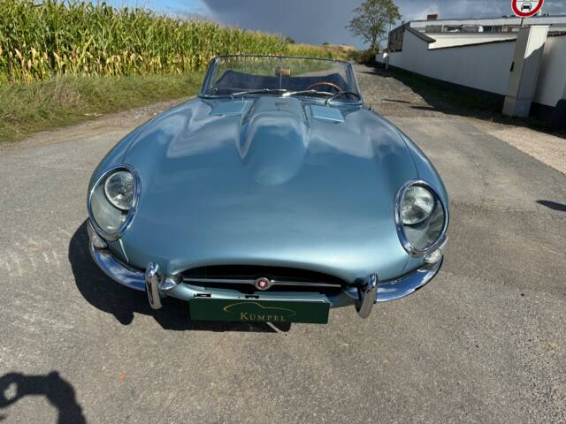 Jaguar E-Type 3.8 Flat Floor