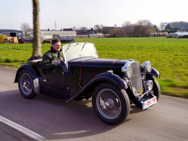 Singer 9 Sports