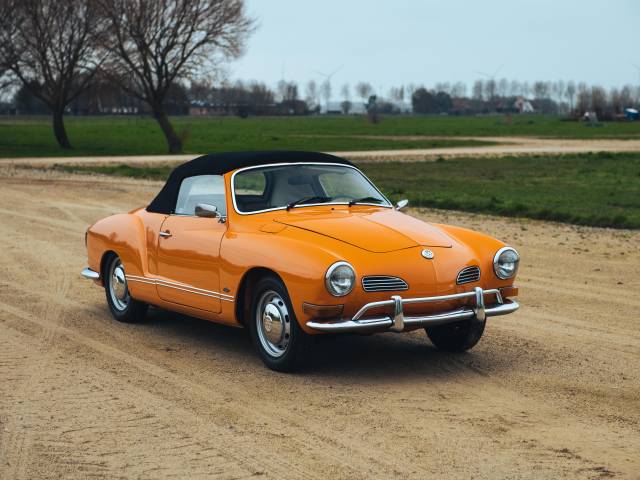 Image 1/41 de Volkswagen Karmann Ghia 1500 (1969)