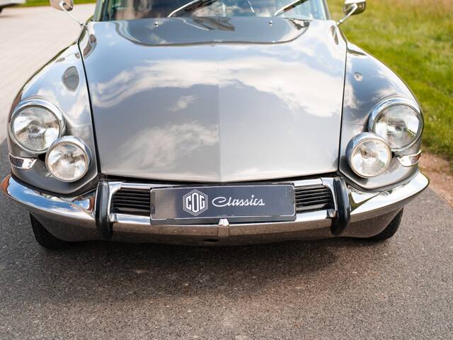 Citroën DS 21 Pallas