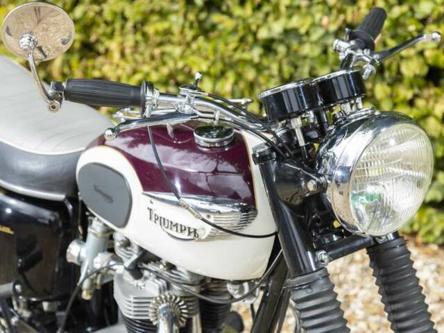 Triumph Bonneville T120TT
