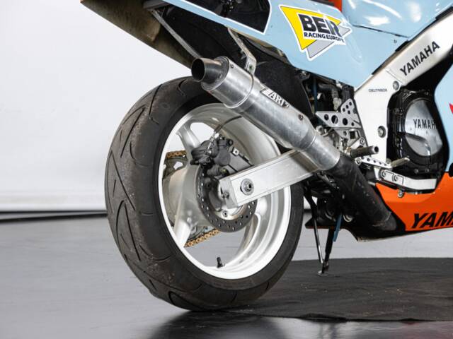 Yamaha FZR 1000 Genesis