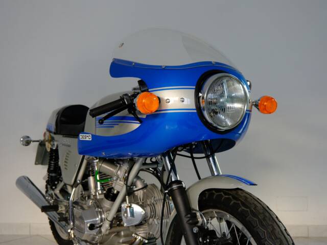 Ducati 900 SS
