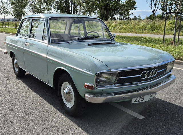 Imagen 1/8 de Audi 72 (1966)