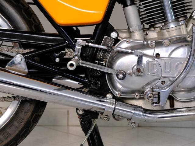 Ducati 750 Sport