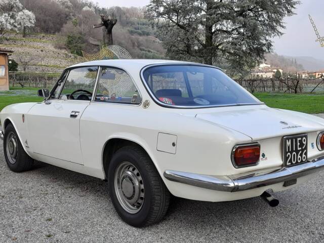 Alfa Romeo 1750 GT Veloce