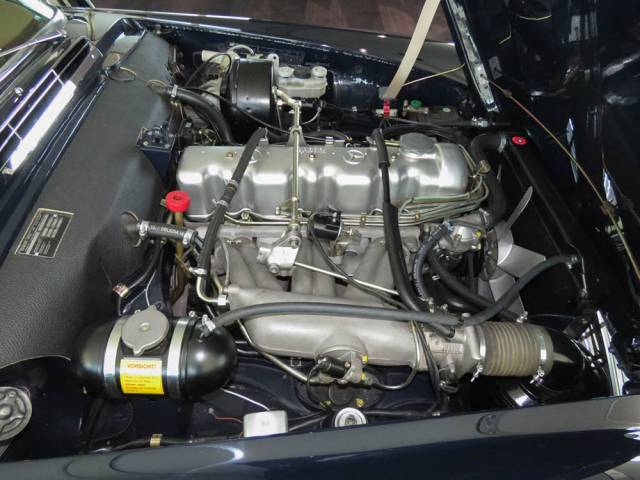 Mercedes-Benz 280 SL