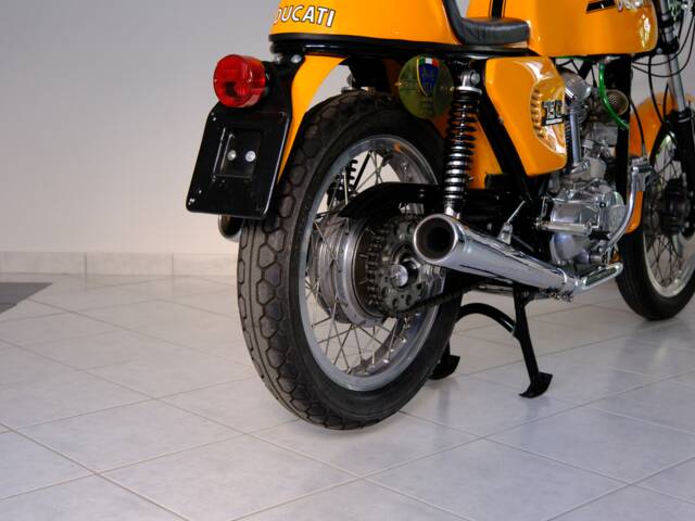 Ducati 750 Sport