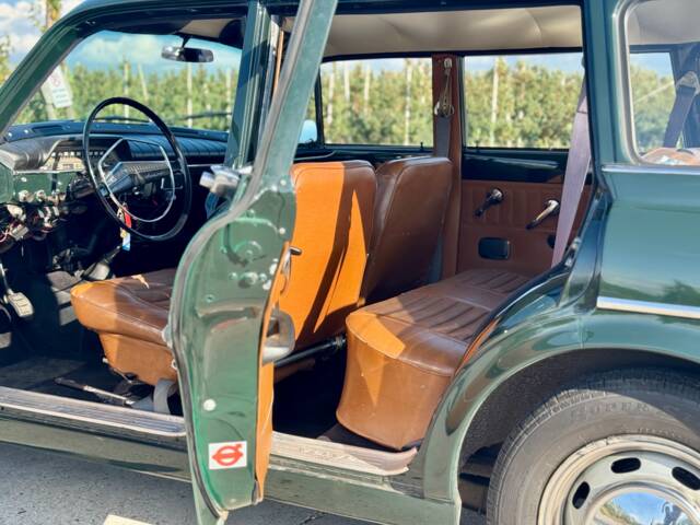 Volvo Amazon P220