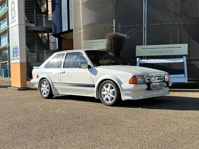 Imagen 1/19 de Ford Escort RS 1600 turbo (1986)