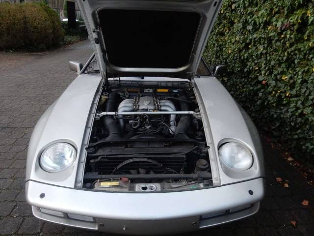 Porsche 928 S