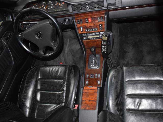 Mercedes-Benz 500 E