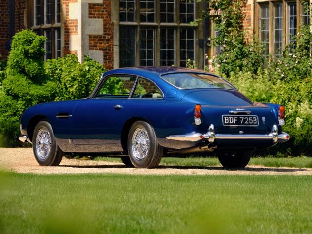 Aston Martin DB 5