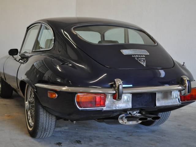 Jaguar E-Type V12 (2+2)
