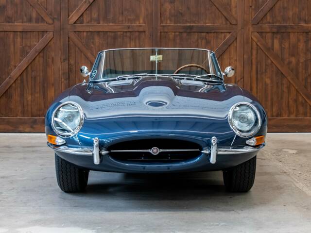 Jaguar E-Type 3.8