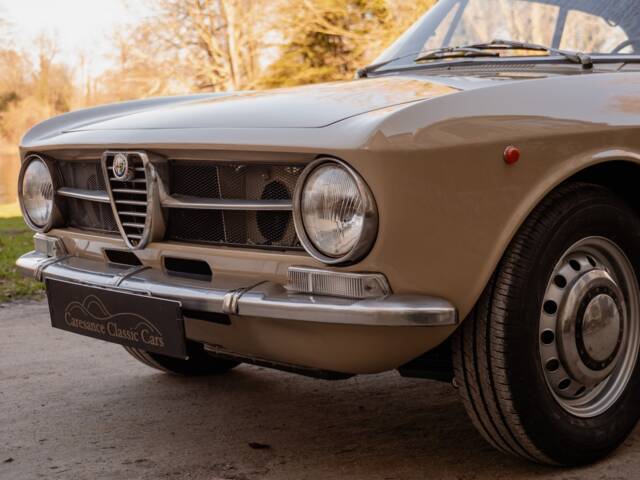 Alfa Romeo Giulia GT 1300 Junior