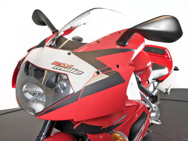 Aprilia RSV 1000 R