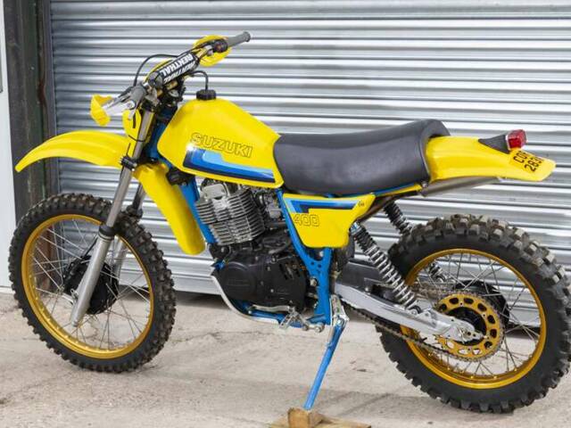 Suzuki DR 400S